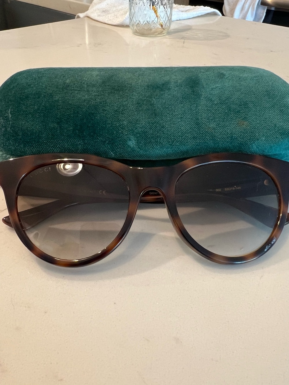 Gucci Tortoiseshell Cat-Eye Sunglasses with Gradient Brown Lenses - Picture 2 of 3